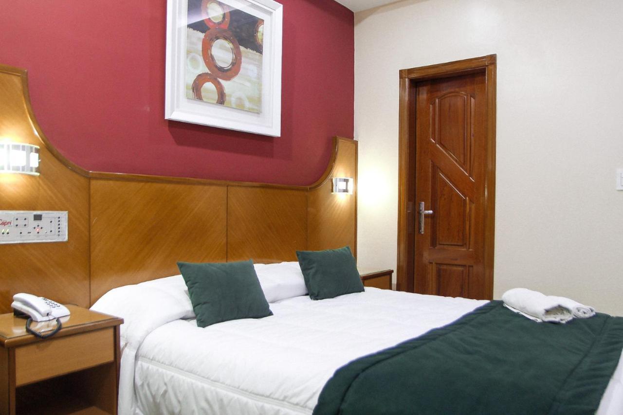Capri Hotel Duque de Caxias Dış mekan fotoğraf