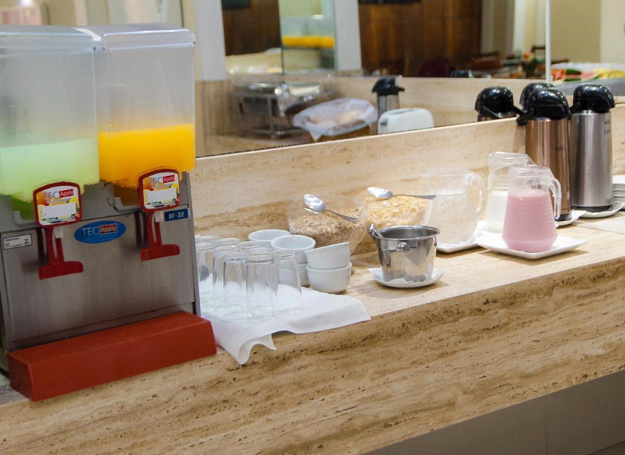 Capri Hotel Duque de Caxias Dış mekan fotoğraf